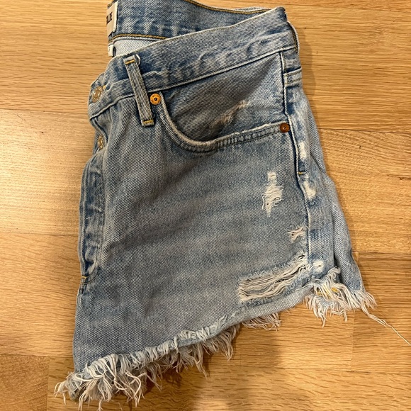 Agolde size 29 shorts - Picture 3 of 3